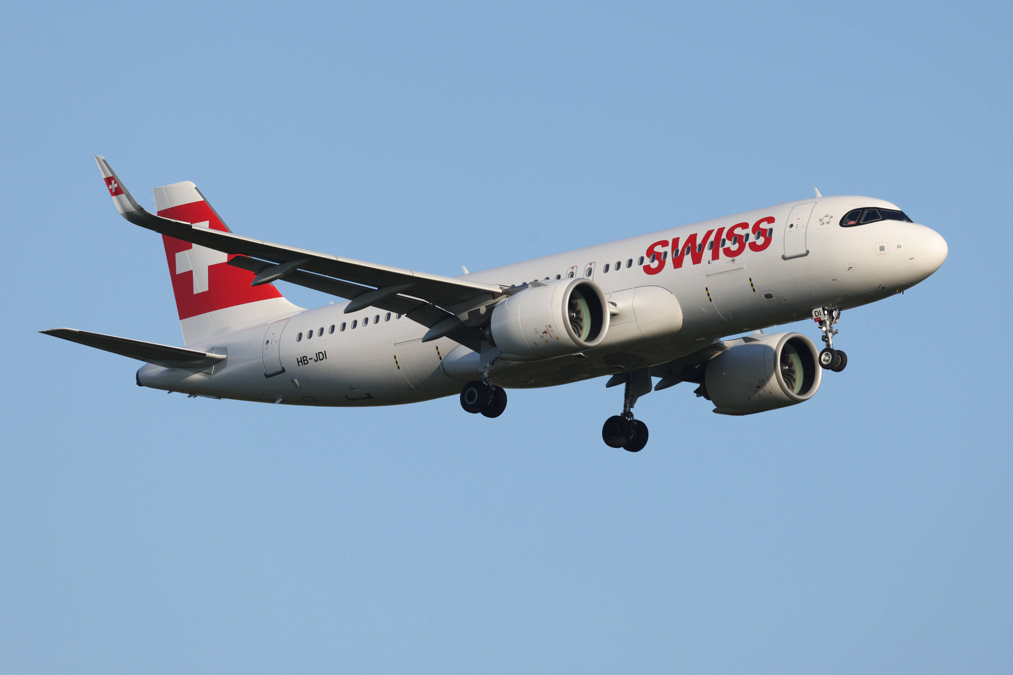 Transport aérien: Swiss fait désormais payer la valise cabine