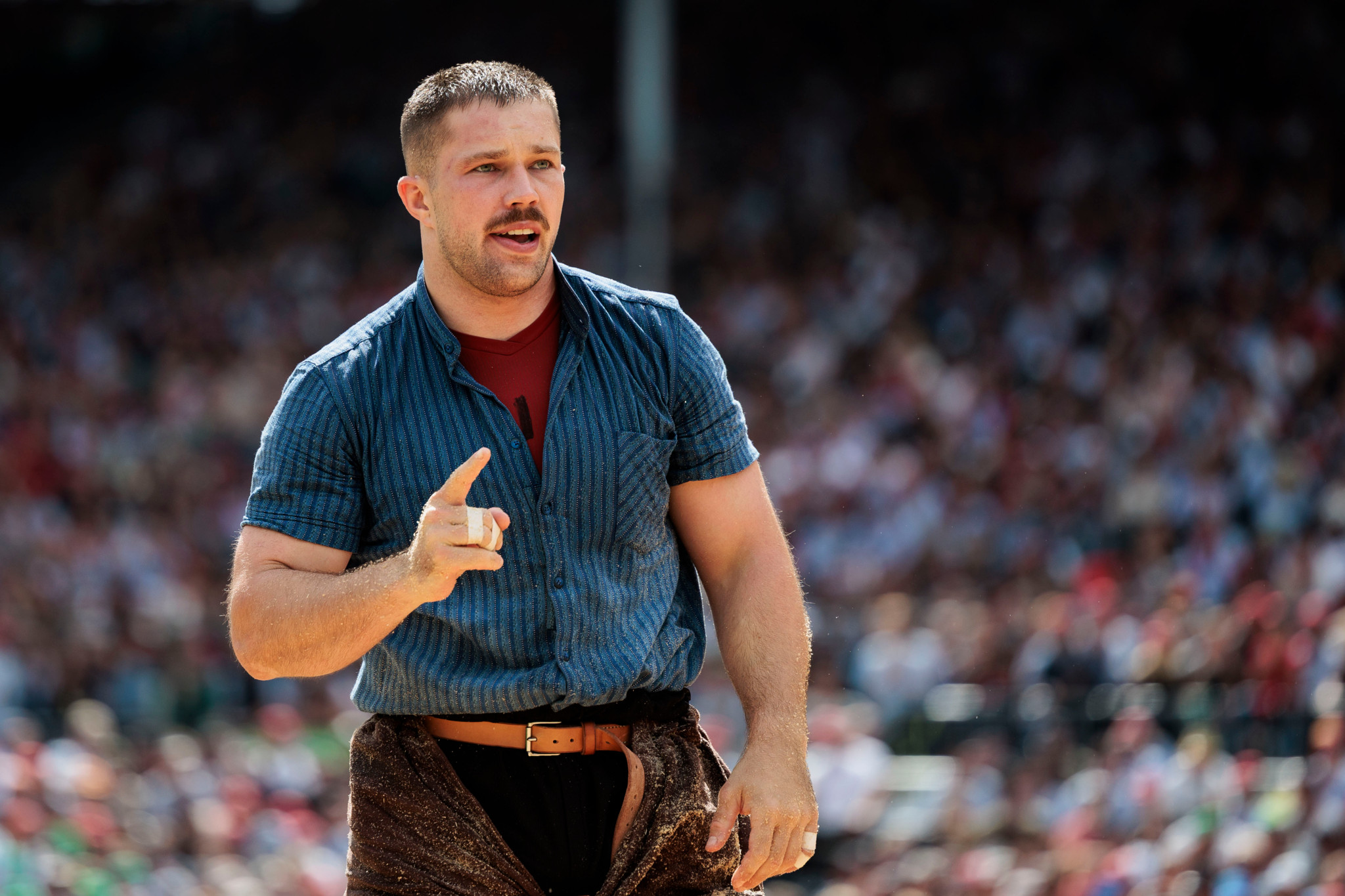 Hallen-Schwingfest in Büren: Fabian Staudenmann siegt – und kehrt an einen besonderen Ort zurück