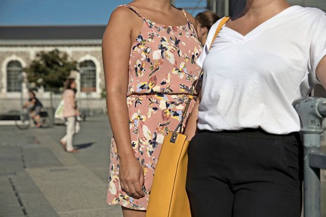 Sylvia* et Morgane* ont choisi de s'exprimer après le tabassage des cinq femmes pour dénoncer une agression sexiste dont elles disent avoir été victimes dans une boîte de nuit, en juillet dernier.