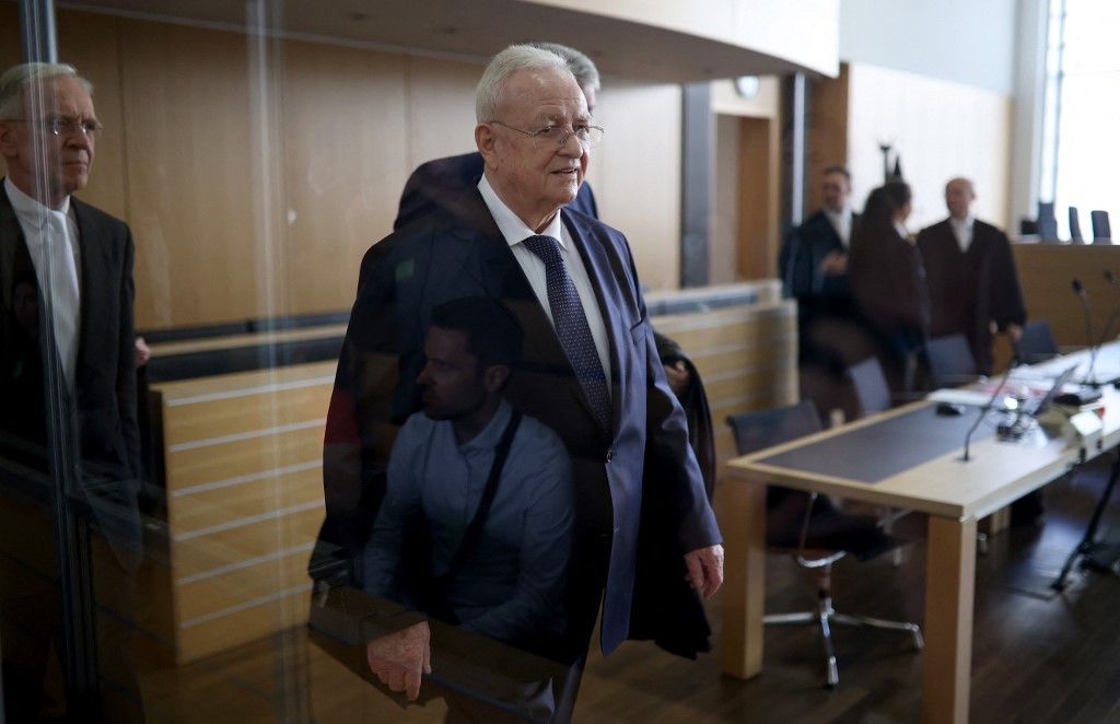 Martin Winterkorn arrive à son procès le 3 septembre 2024