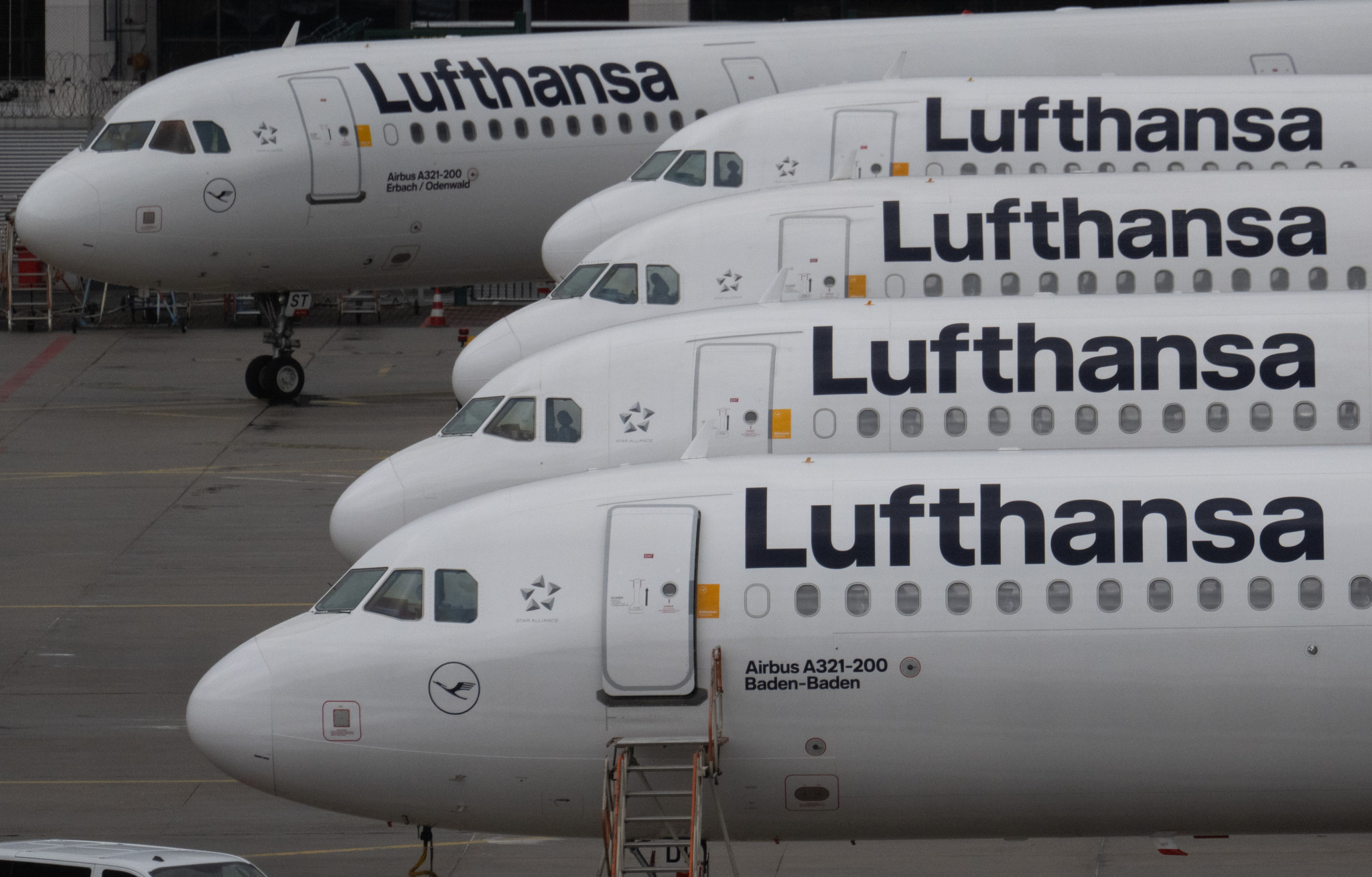 Streik bei der Lufthansa: Flugbegleiter legen am Freitag Frankfurt und München lahm