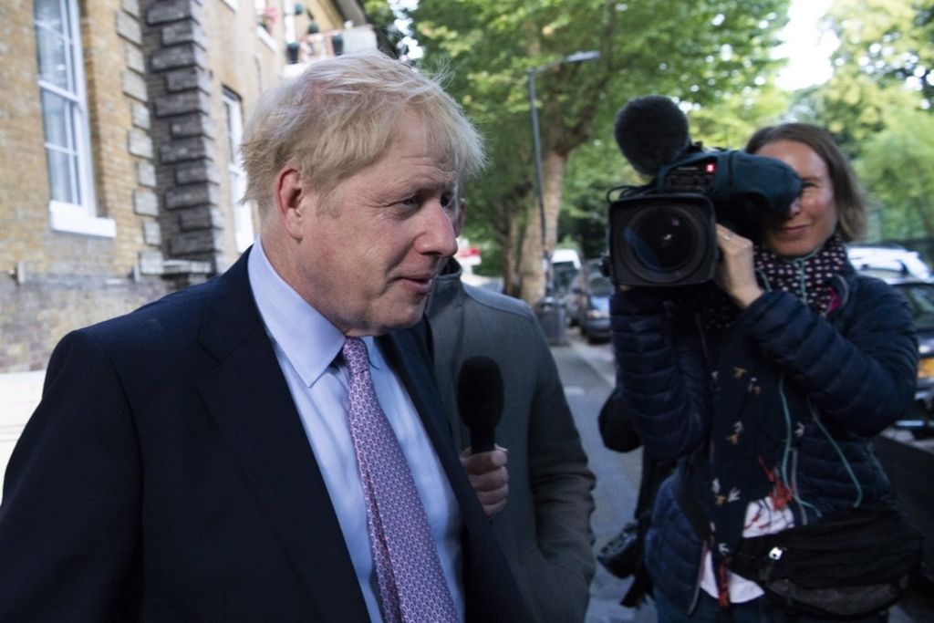 Johnson et Hunt en finale pour succéder à May