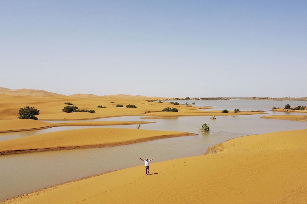 Heißer Sandwind In Der Sahara Sahara Überschwemmungen: Seen in der Wüste | Der Landbote