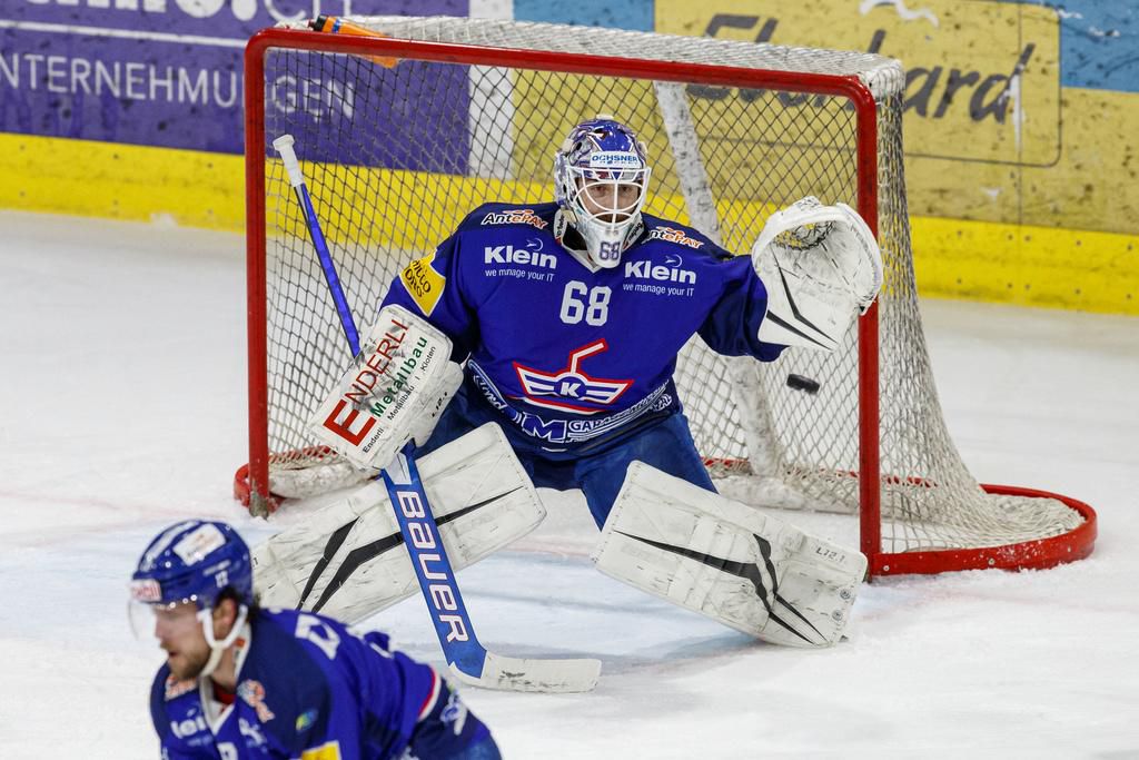 Dominic Nyffeler en action, sous le maillot de Kloten.
