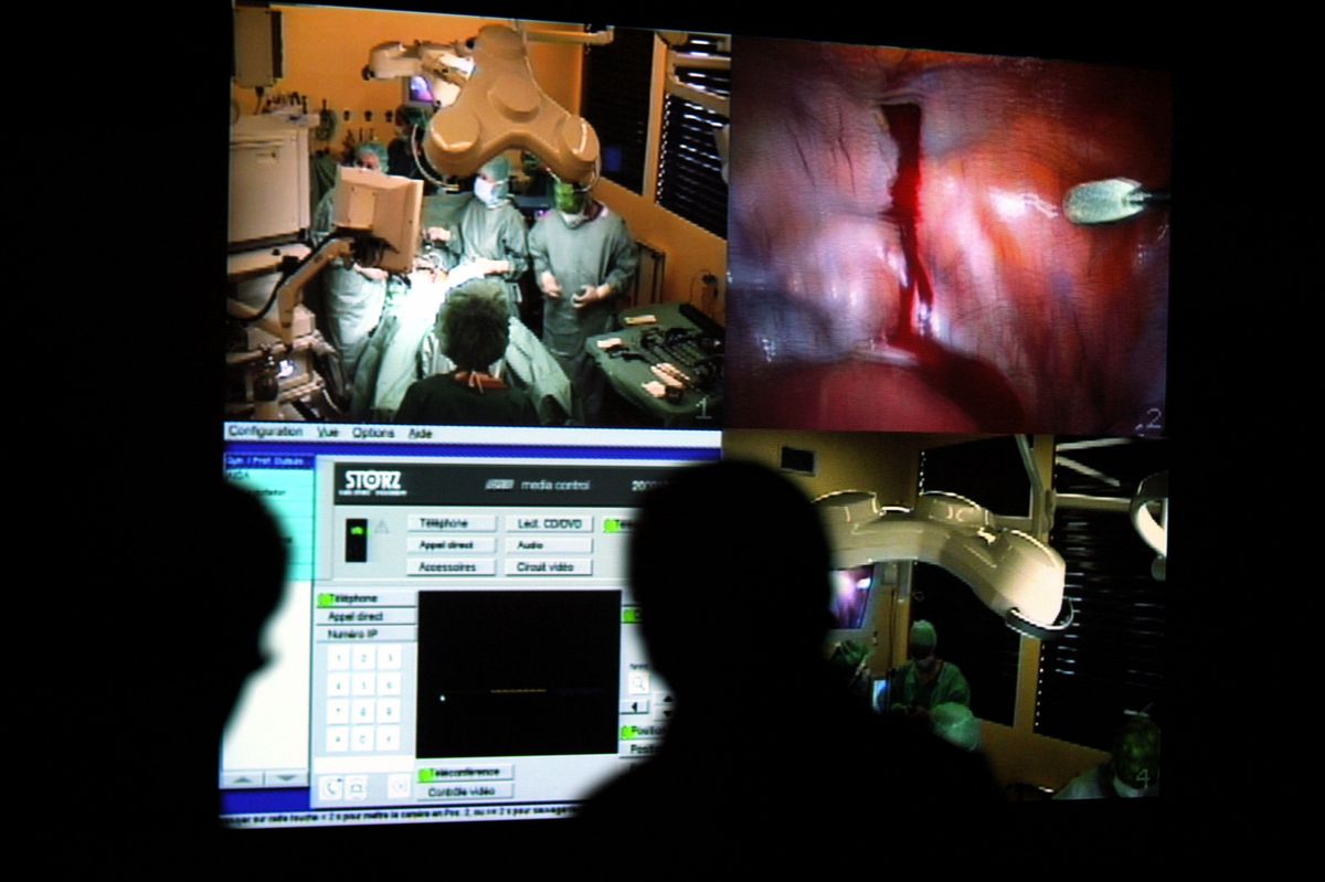 Department of ⁣HUG gynecology and obstetrics.