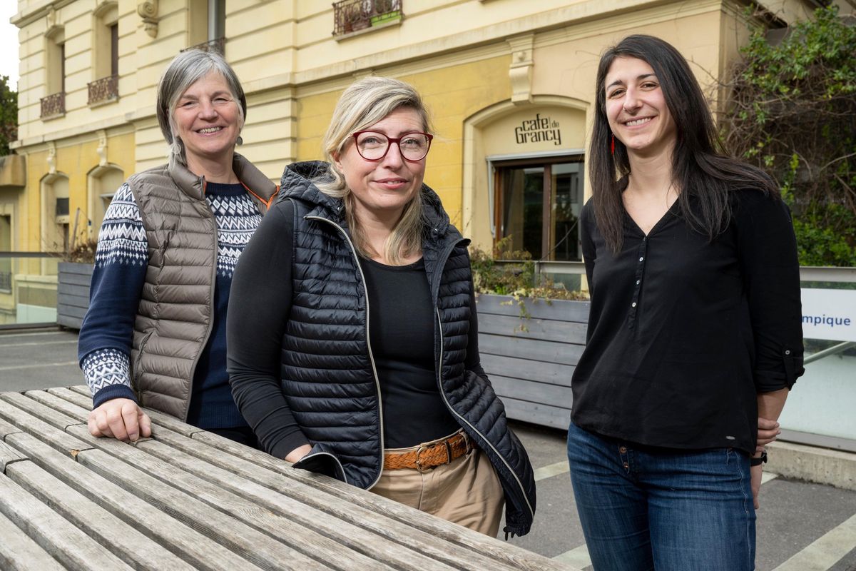 Emilienne Hutin Zumbach (Les Hutins, Dardagny, GE), Stéphanie Delarze (La Baudelière, Aigle, VD) et Mathilde Roux (Cave de l'Orlaya, Fully, VS) sont venues présenter leur vin au Café de Grancy, où l’idée de cette cuvée commune est née.