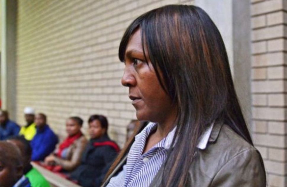 L'aînée des petits enfants de «Madiba», Ndileka Mandela, vient de se ranger  dans le camp des contestataires. «Je ne voterai plus pour quelque chose qui ne me parle plus et qui ne s'inspire plus de ce pour quoi Grand-père et ses camarades ont combattu», a déclaré la jeune femme. (20 mars 2017)