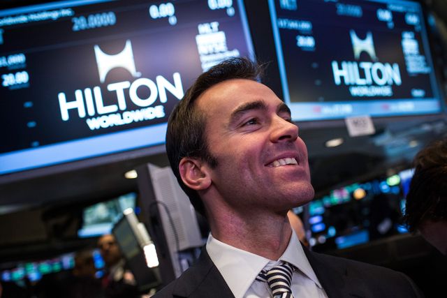 Le titre Hilton démarre fort à Wall Street.