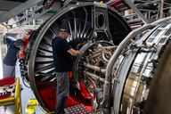 Konjunktur Eurozone: Geschäftsklima im Euroraum signalisiert leichtes Wachstum