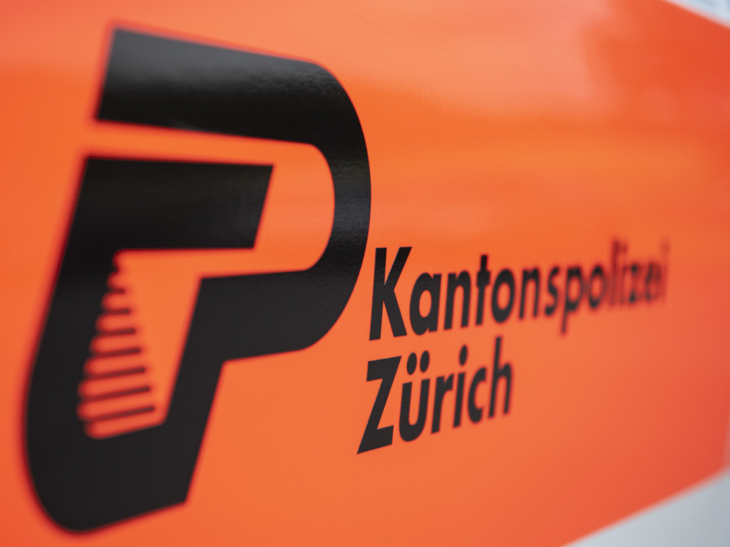 Unfall im Tösstal: Töfffahrer schwer verletzt bei Frontalkollision mit Auto