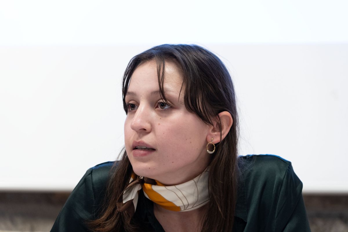 Pauline Blanc, présidente des Jeunes PLR vaudois, face à la presse le 18 janvier 2024.