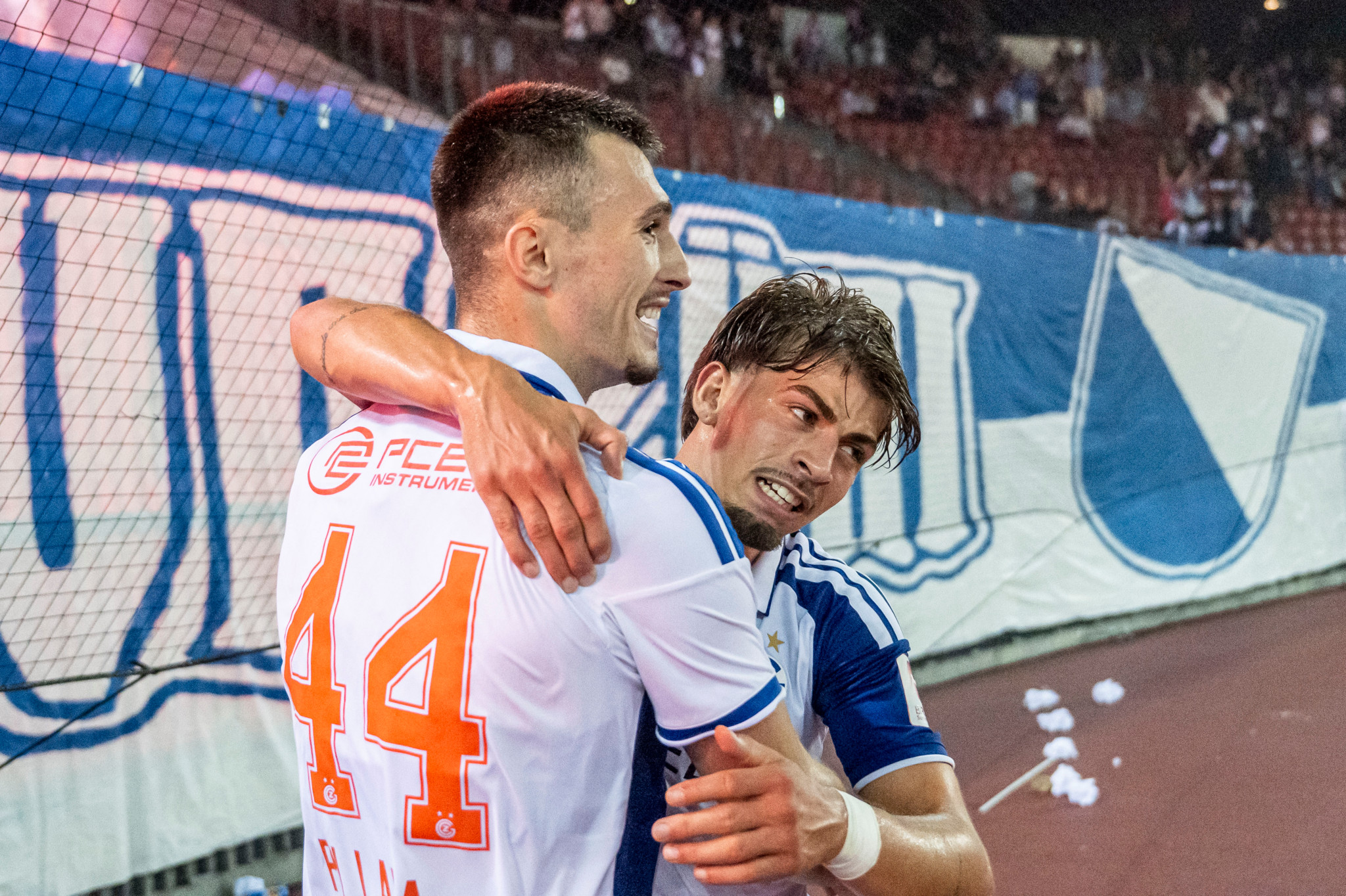 Nikolas Muci (GC) dribbelt gegen Lindrit Kamberi (FC Zürich) im Super-League-Derby zwischen Grasshopper und FC Zürich, 05.09.2026.