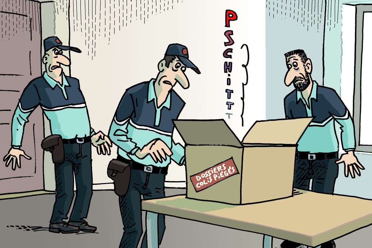 Dessin humoristique montrant trois policiers autour d’une boîte avec l’inscription ’Dossiers colis piégés’. L’un des policiers semble surpris, et un son ’Pschitt’ est écrit à côté.