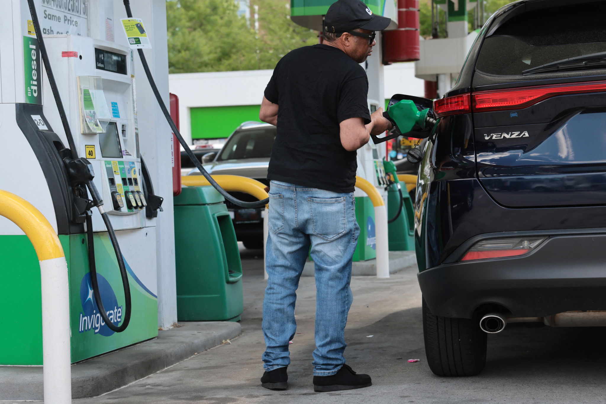 Tanken wird günstiger: Benzin kostet wieder wenige