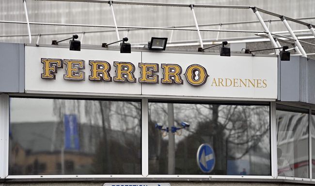 L’Agence de sécurité alimentaire belge a communiqué qu’un «lien» établi, fin mars, entre des intoxications et l’usine Ferrero d’Arlon (photo) «a été confirmé depuis lors».