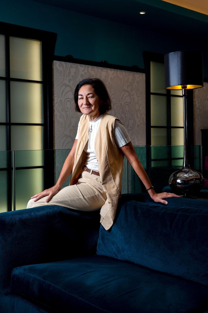 L’auteure française Alice Ferney sera présente au Salon du livre, du 22 au 26 mars.