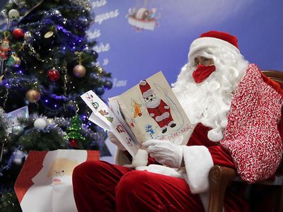 Consommation – Les Suisses Prêts À Dépenser Davantage Pour Noël | Tribune  De Genève