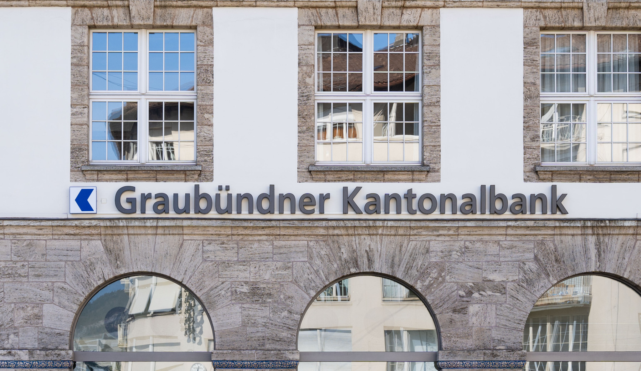 Vorwürfe gegen Bank: Multi-Millionen-Klage gegen Graubündner Kantonalbank eingereicht