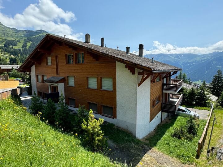 Une Danoise de Verbier roule un notaire et des banques