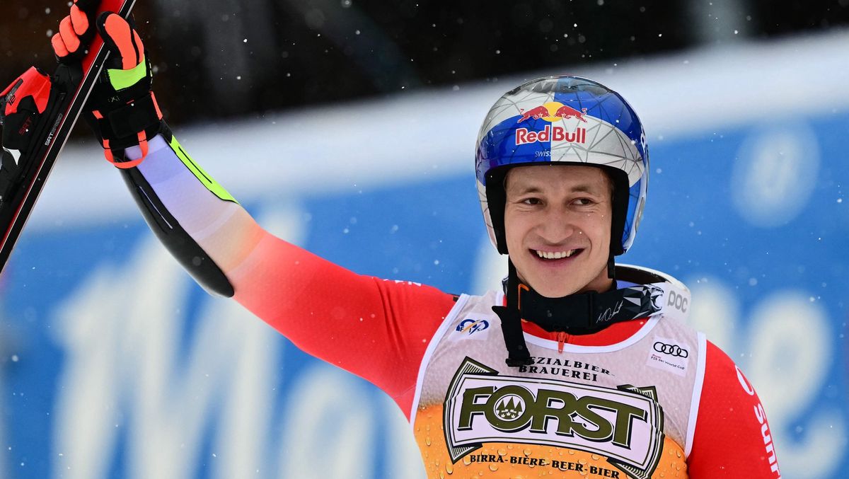 Marco Odermatt feiert in Alta Badia einen besonderen Sieg.
