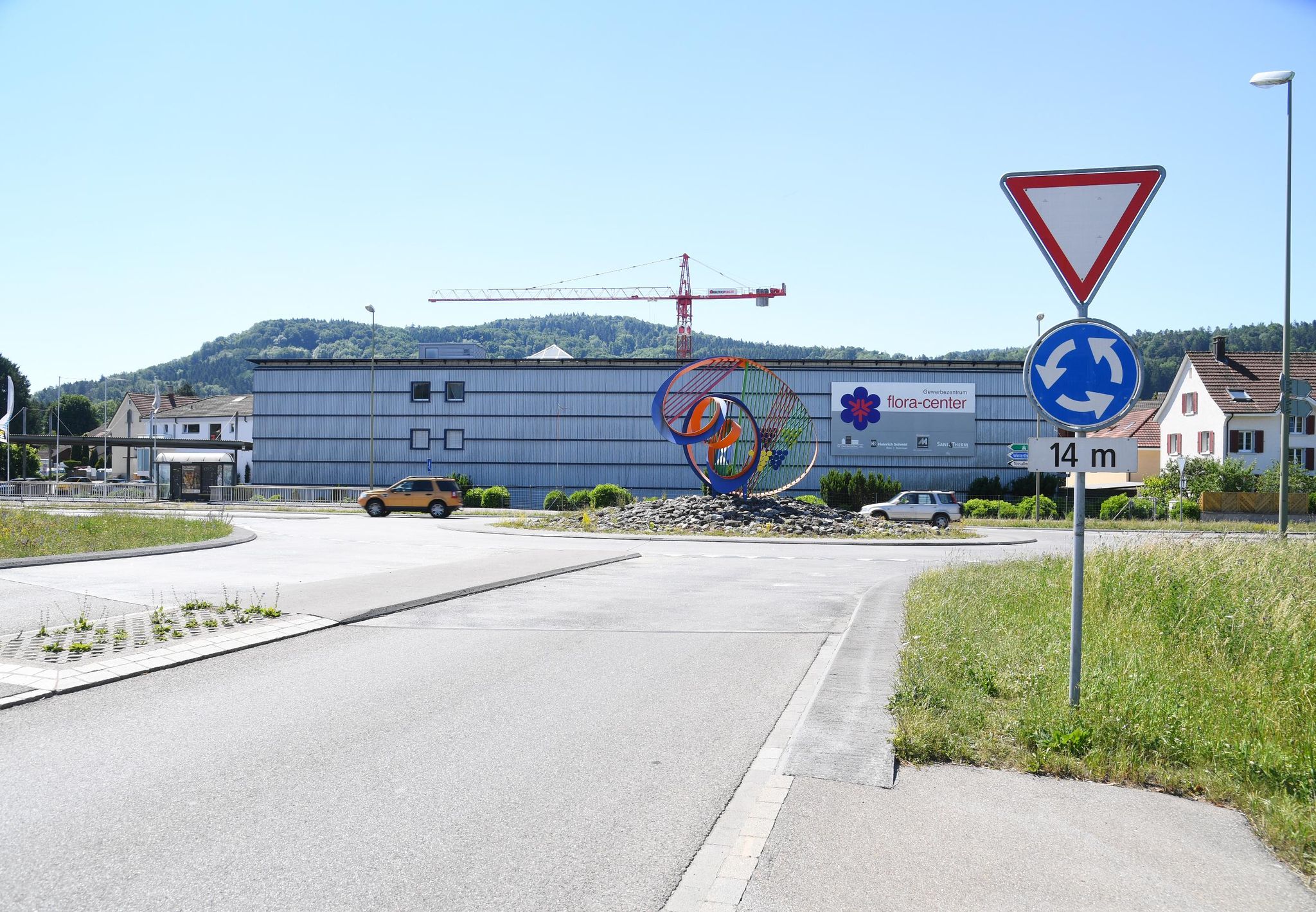 Das Flora-Center in der Tössallmend in Neftenbach soll abgerissen werden und einem Lidl Platz machen.