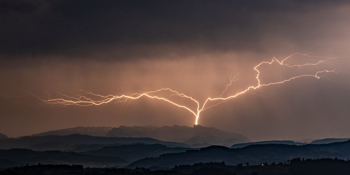 Severe Storms Leave Thousands Without Power in Bern - News Directory 3