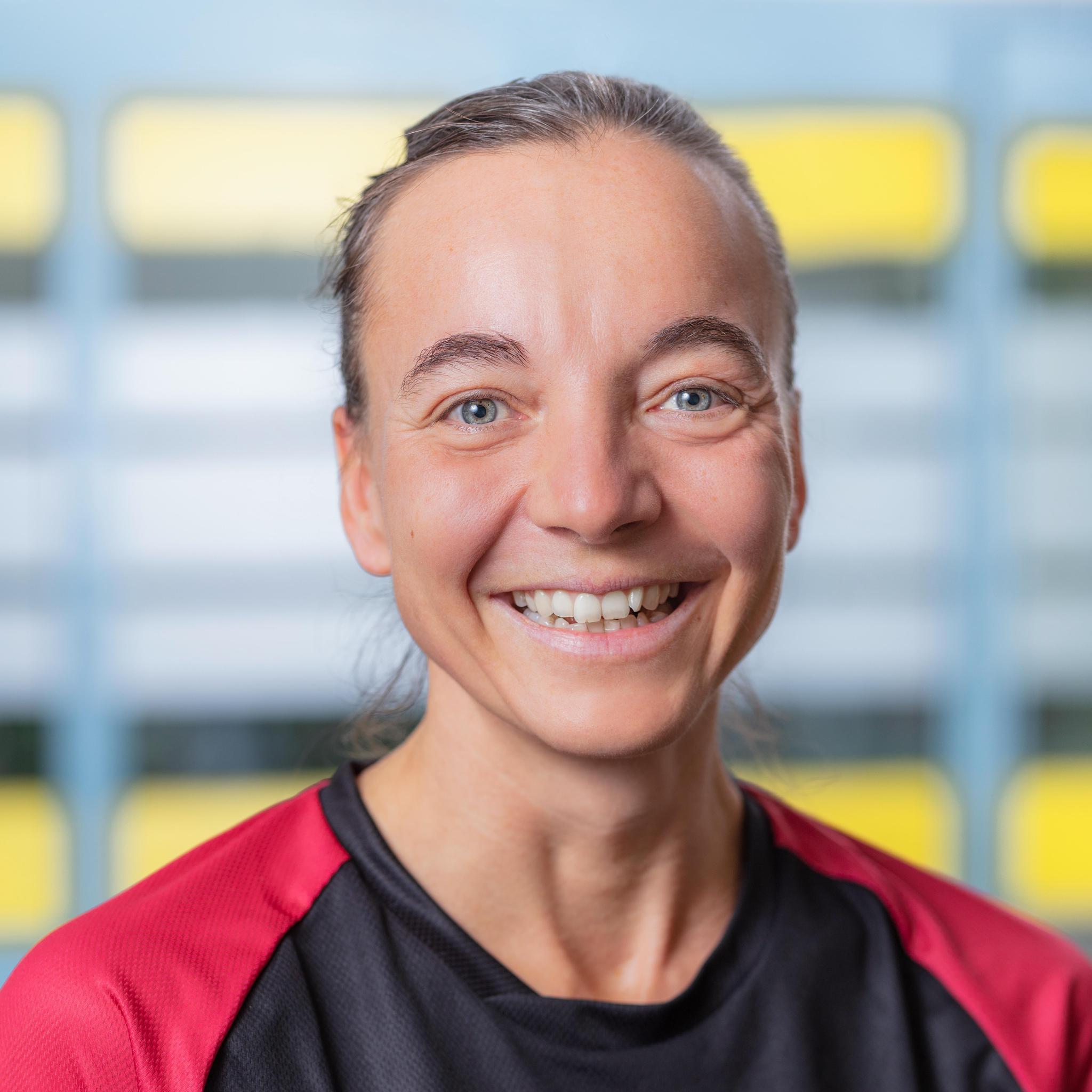 Denise Rössler leitet die Wing-tsun.fit-Schulen in Bülach und Kloten. Wing-tsun.fit ist Selbstverteidigung und Kampfkunst zugleich.  