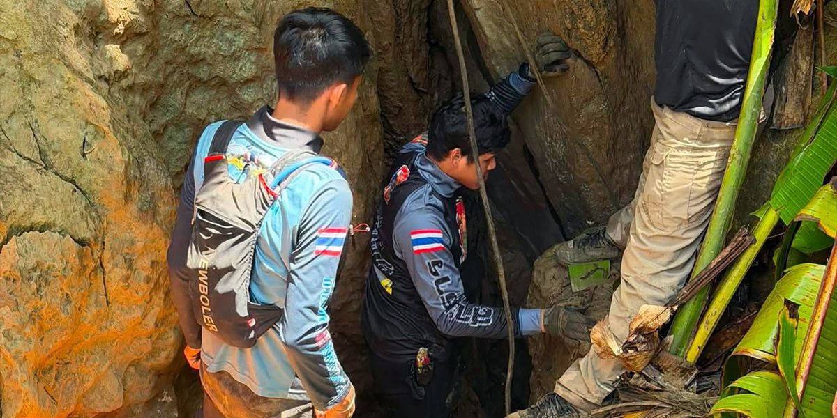Laos: Seven gold miners trapped in flooded cave