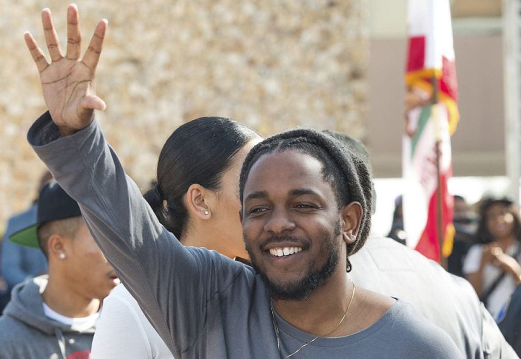 4kn9so0W4Lr9sUjlaUJBrC 6 Helicopters Landed in Flood-Ravaged Texas — 5 Carried Supplies, But the Last One Left Everyone in Tears When Kendrick Lamar Stepped Out