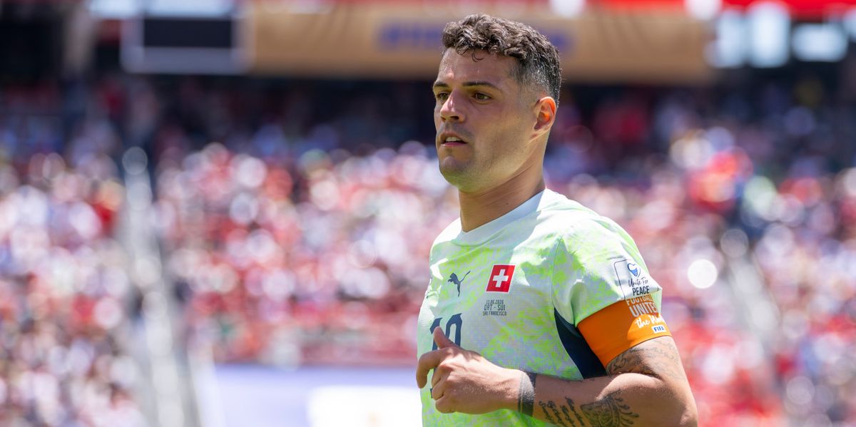 -Dritte-Halbzeit-zum-Schweizer-Captain-Xhaka-muss-schon-ein-bisschen-aufpassen-was-f-r-eine-Botschaft-er-transportieren-will-