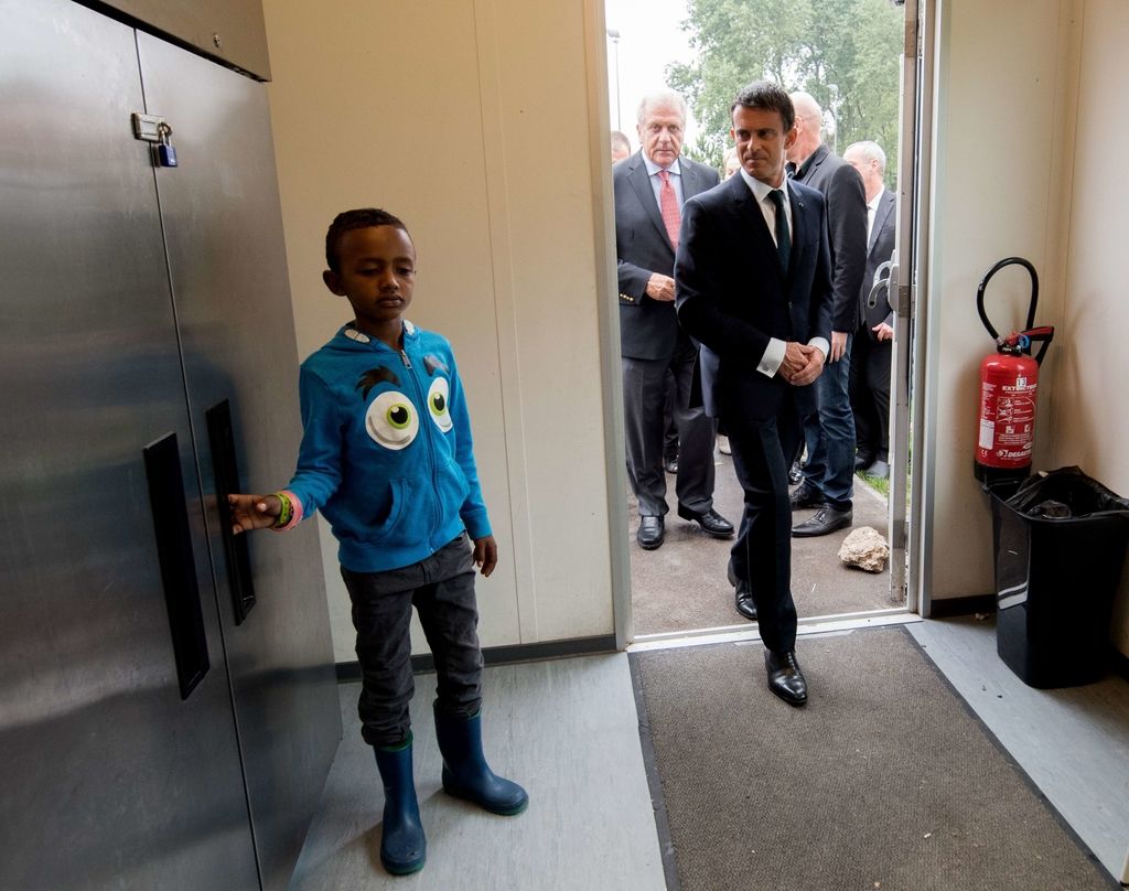 Les humanitaires stupéfaits par Manuel Valls à Calais