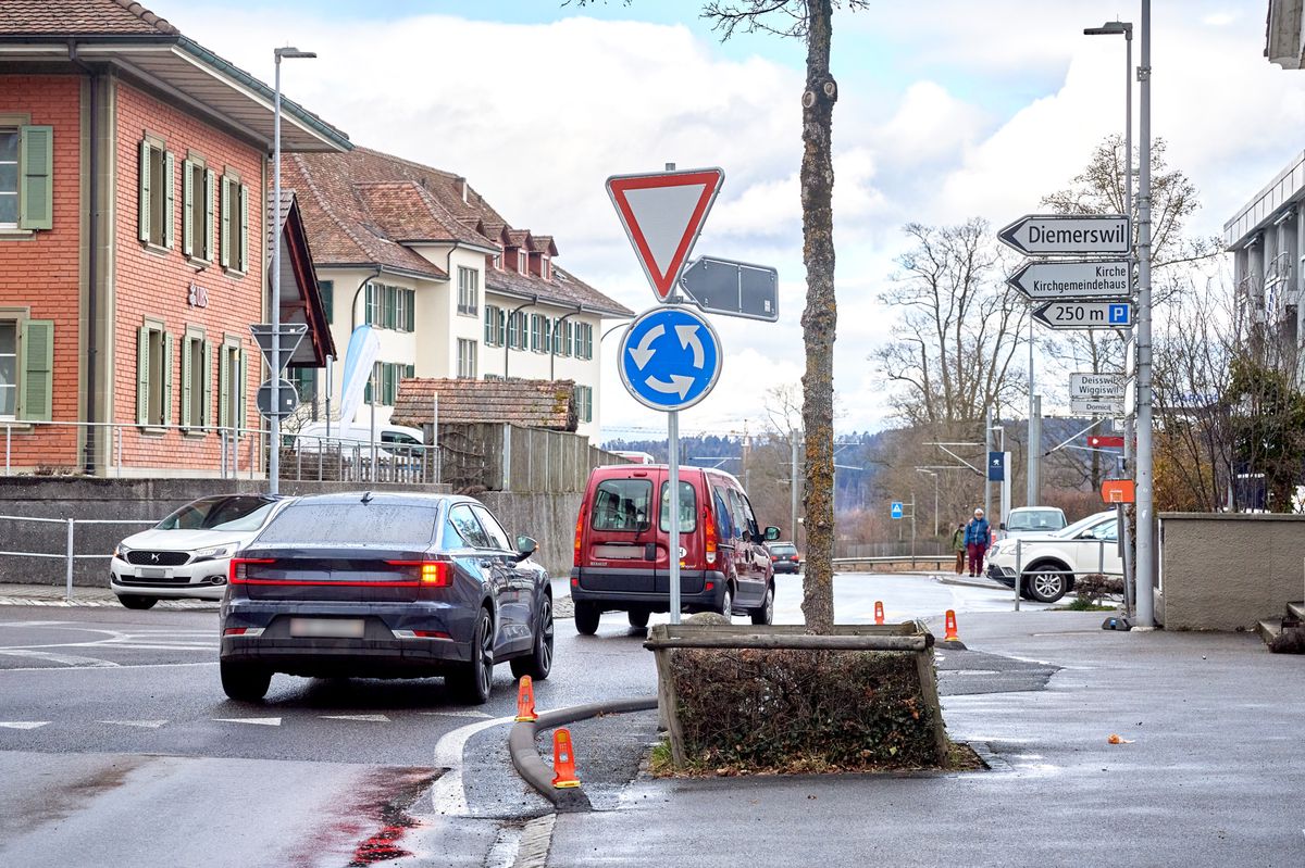 Kreisel an der Bernstrasse in Muenchenbuchsee. © Adrian Moser / Tamedia AG