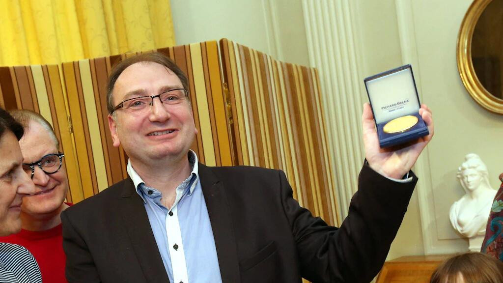 Auszeichnung der Philologie: Dieser Französischer Professor erfand einen grossen Preis – und verlieh ihn sich selbst