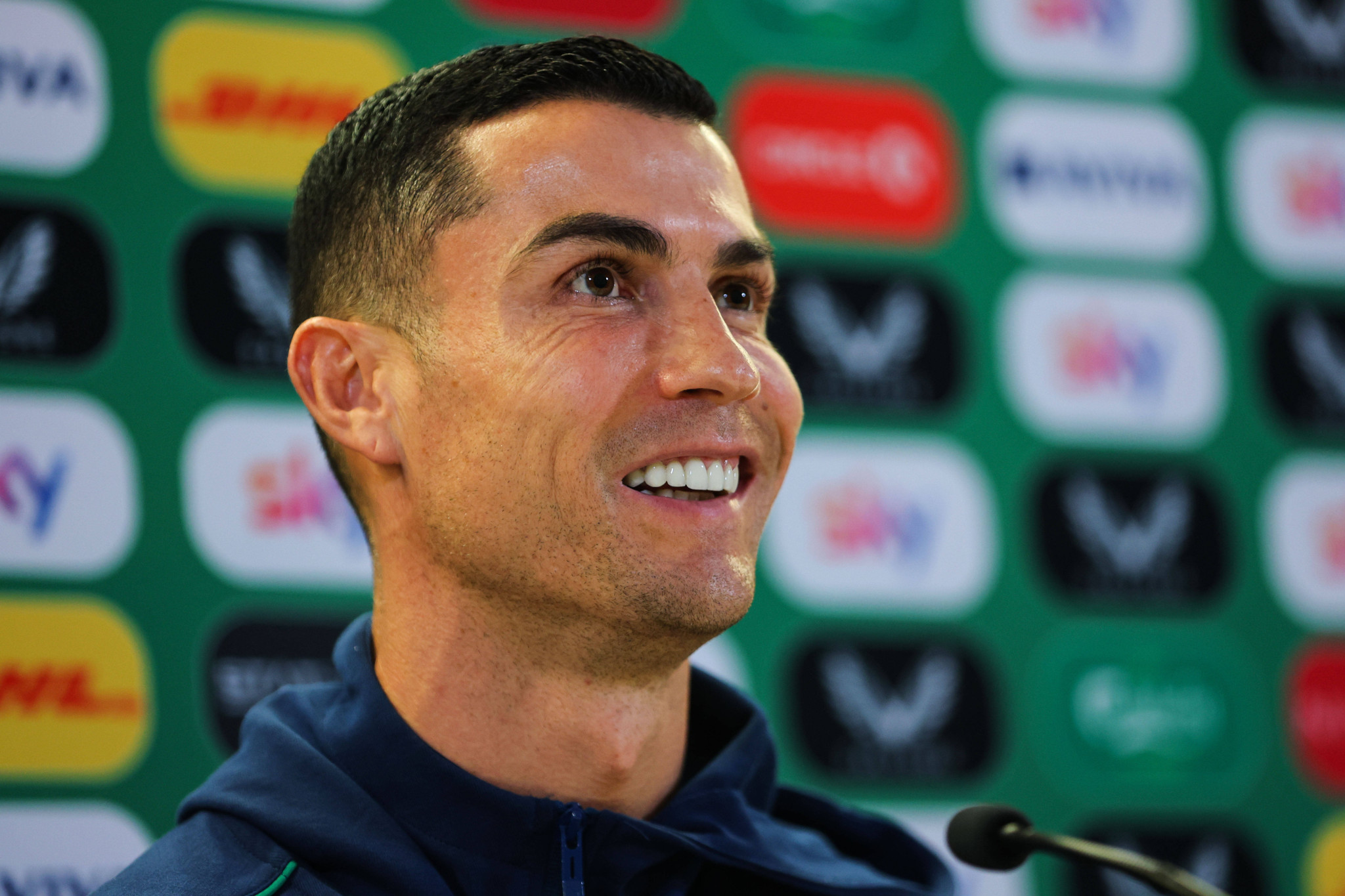 Rencontre à la Maison-Blanche: Cristiano Ronaldo et Elon Musk invités pour un souper par Donald Tr image