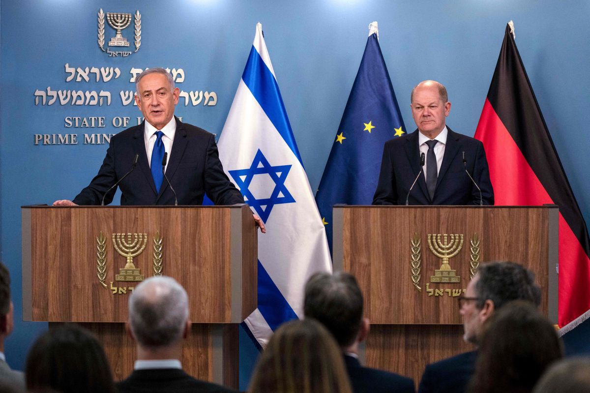 Le chancelier allemand Olaf Scholz (à droite) et le premier ministre israélien Benyamin Netanyahou lors de leur rencontre en mars à Jérusalem.