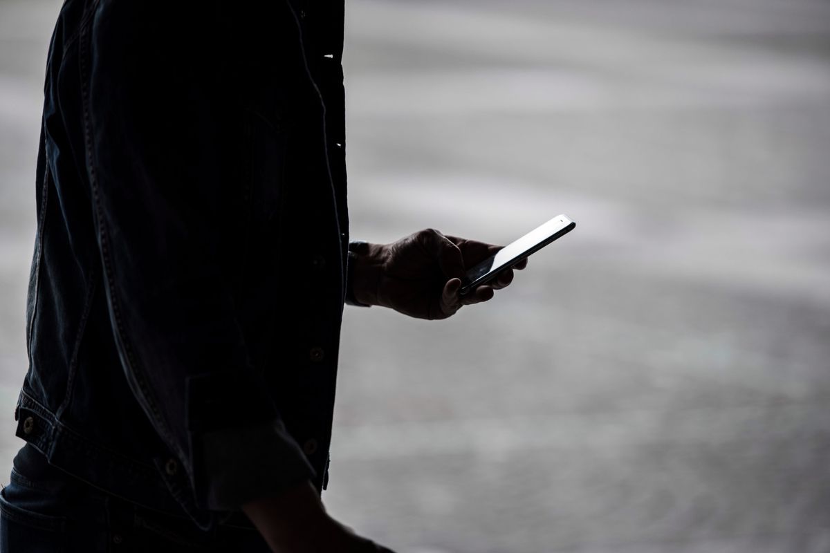 La Poste se lance dans la téléphonie mobile grâce à Salt