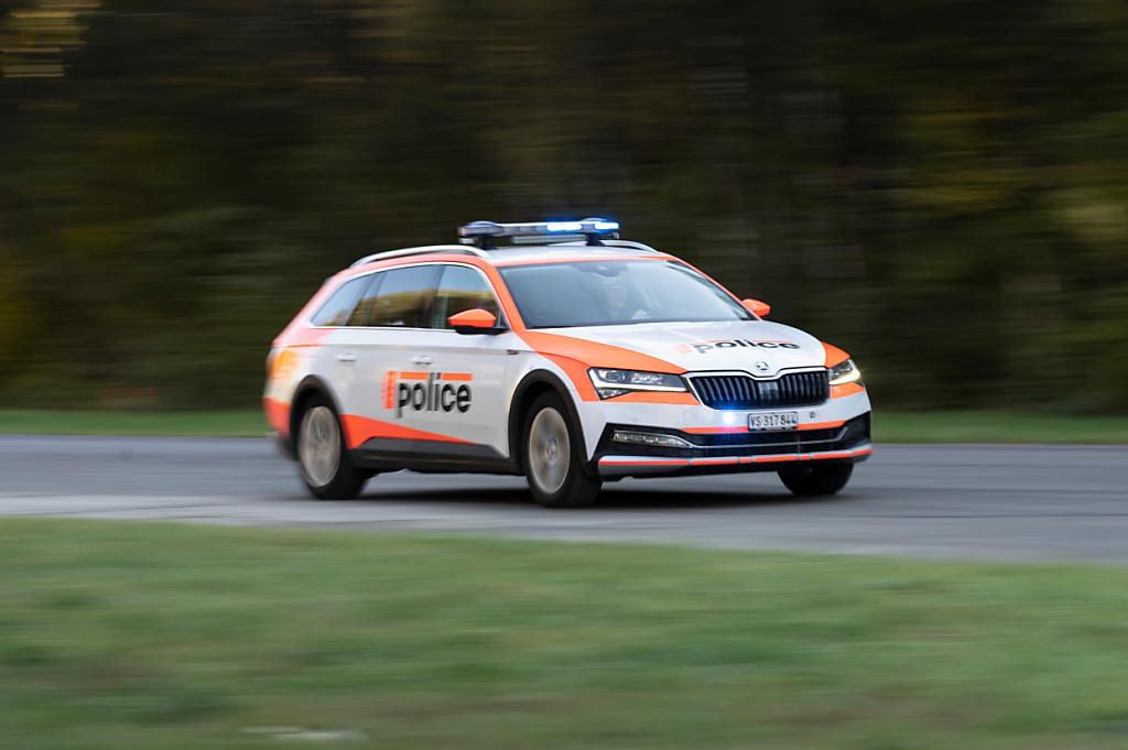 La police cantonale valaisanne enquête pour retrouver les personnes qui ont dérobé un bancomat à Sembrancher (photo d'illustration).