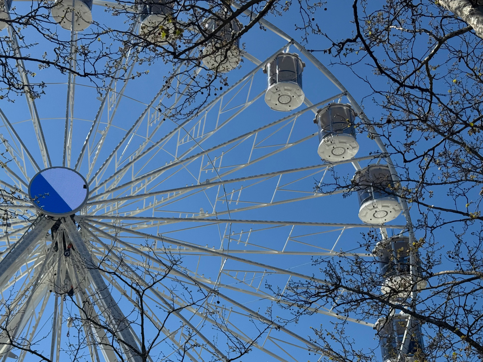 Im Test: Neues Riesenrad: In diesen «Duschkabinen» hat man die beste Aussicht der Stadt Zürich