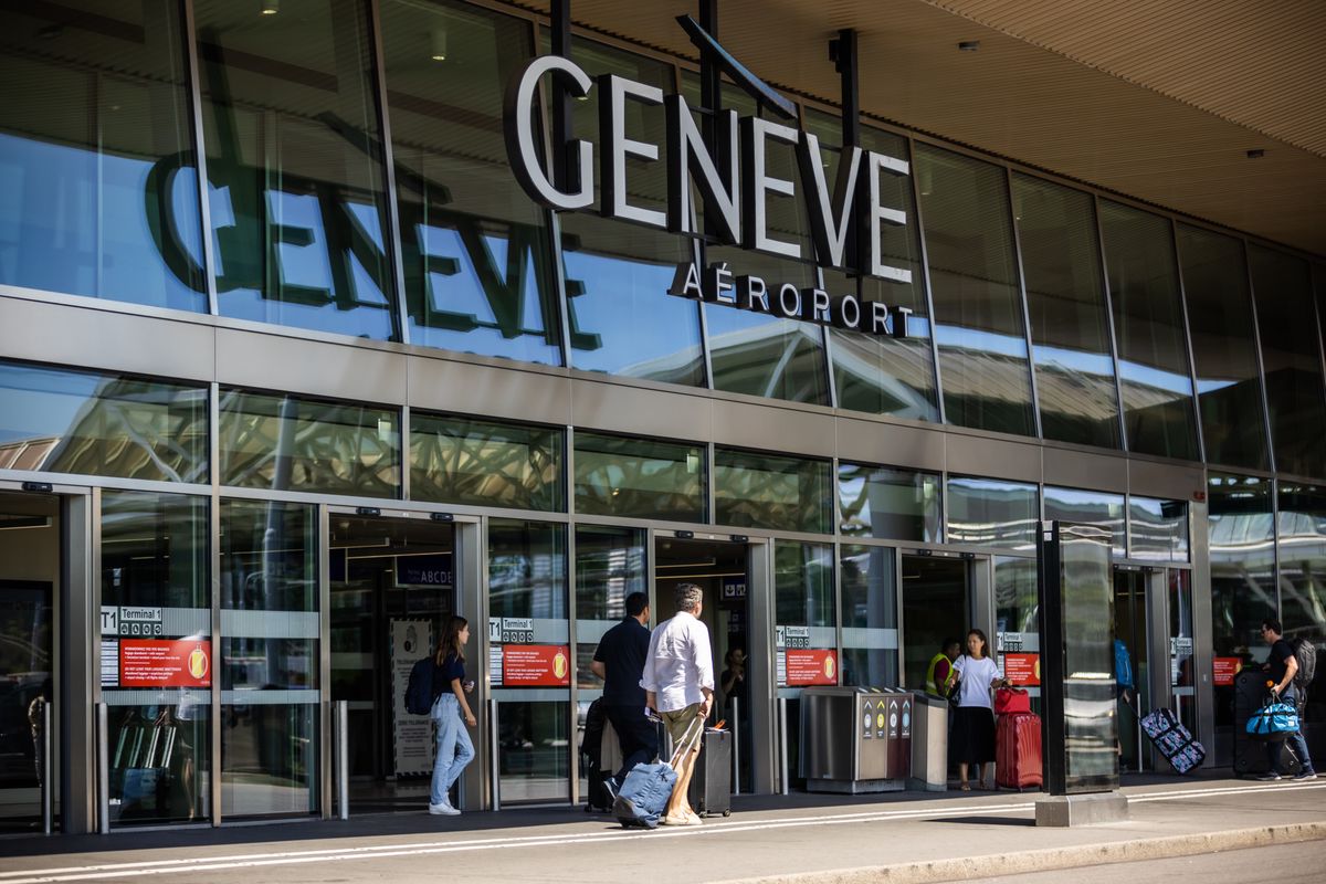 Genève, le 16 juillet 2022.
Reportage à l'aéroport de Genève Cointrin un samedi d'été. Photo Pierre Albouy/Tribune de Genève