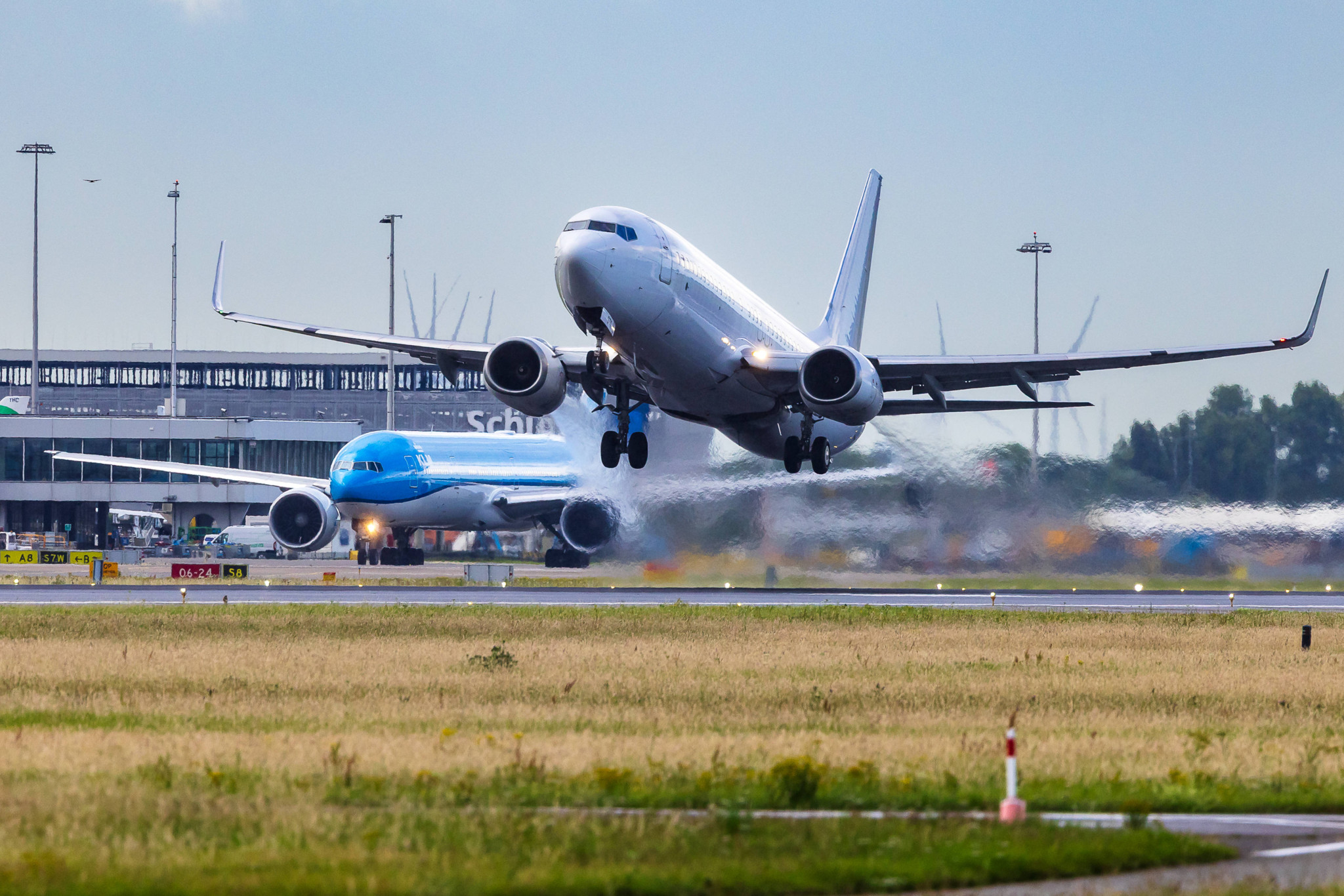 Energieagentur warnt: Europas Fluggesellschaften könnte in sechs Wochen das Kerosin ausgehen