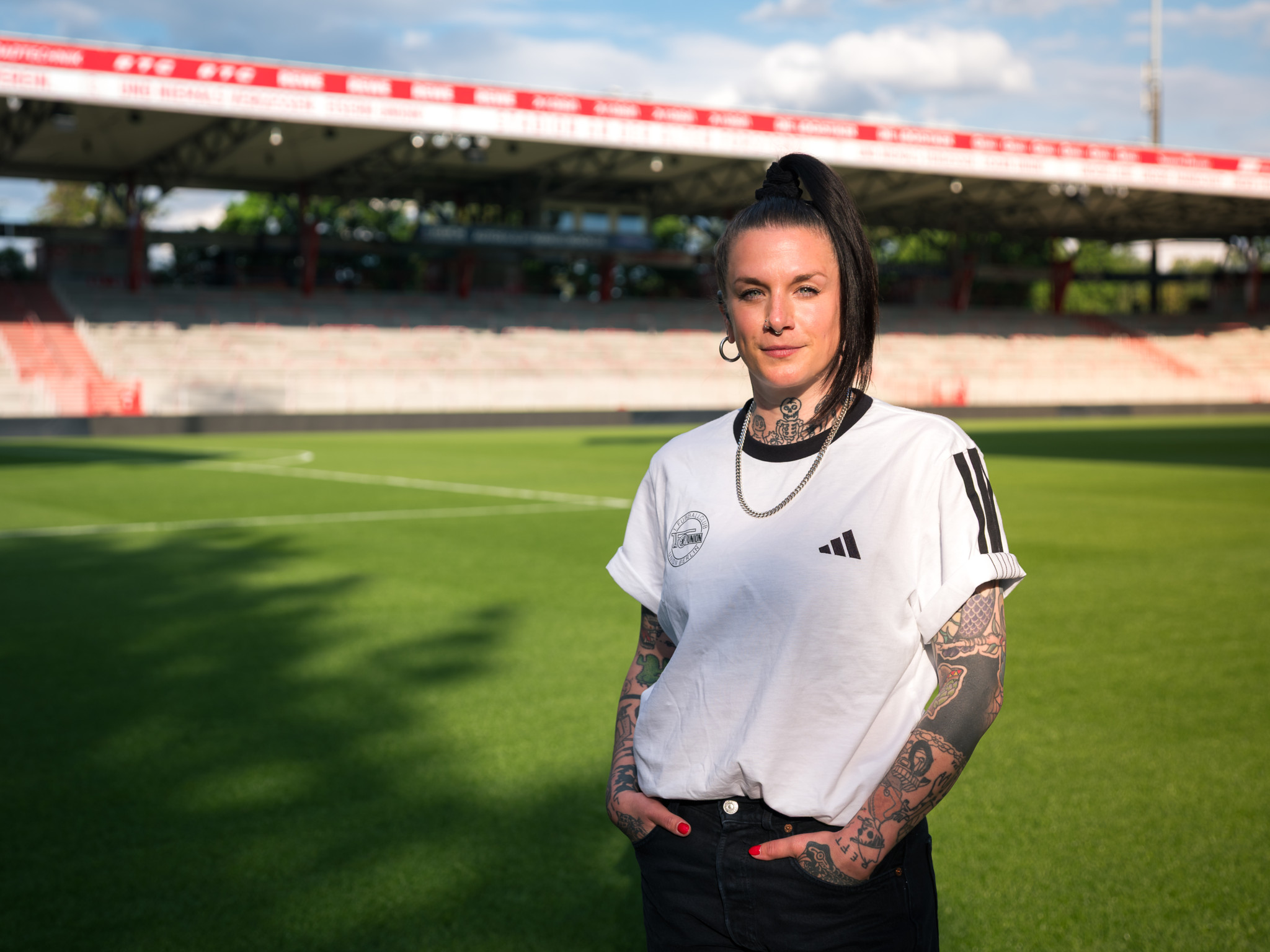 Stadionsprecherin von Union Berlin: Sie ist die Schweizer Stimme im Berliner Frauen­fussball