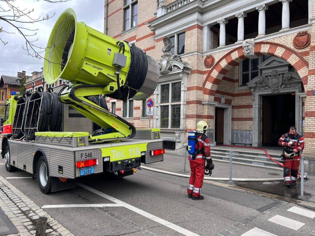 Polizei geht von Brandstiftung aus