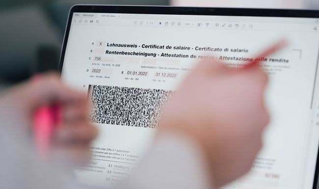 Sollten Steuern direkt vom Lohn abgezogen werden?