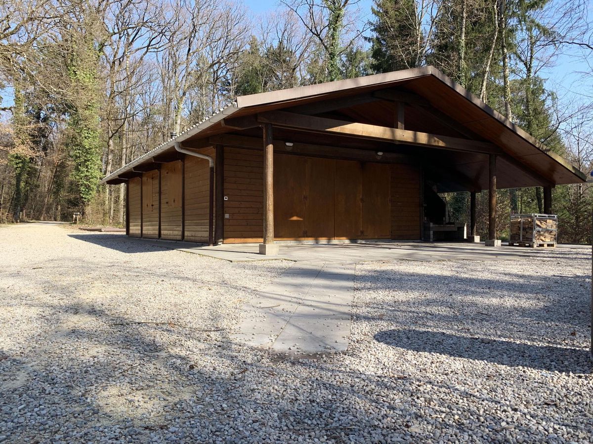 Le Syrien avait touché la cuisse d’une fillette de 4 ans avec son pénis, dans les WC de ce refuge.