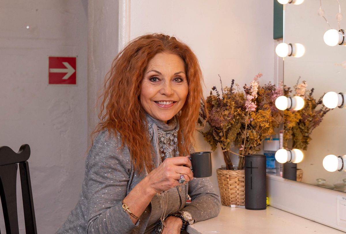 Lolita Morena dans les loges du Théâtre Boulimie, pendant les répétitions du spectacle «Les Pique-Meurons sur scène». 