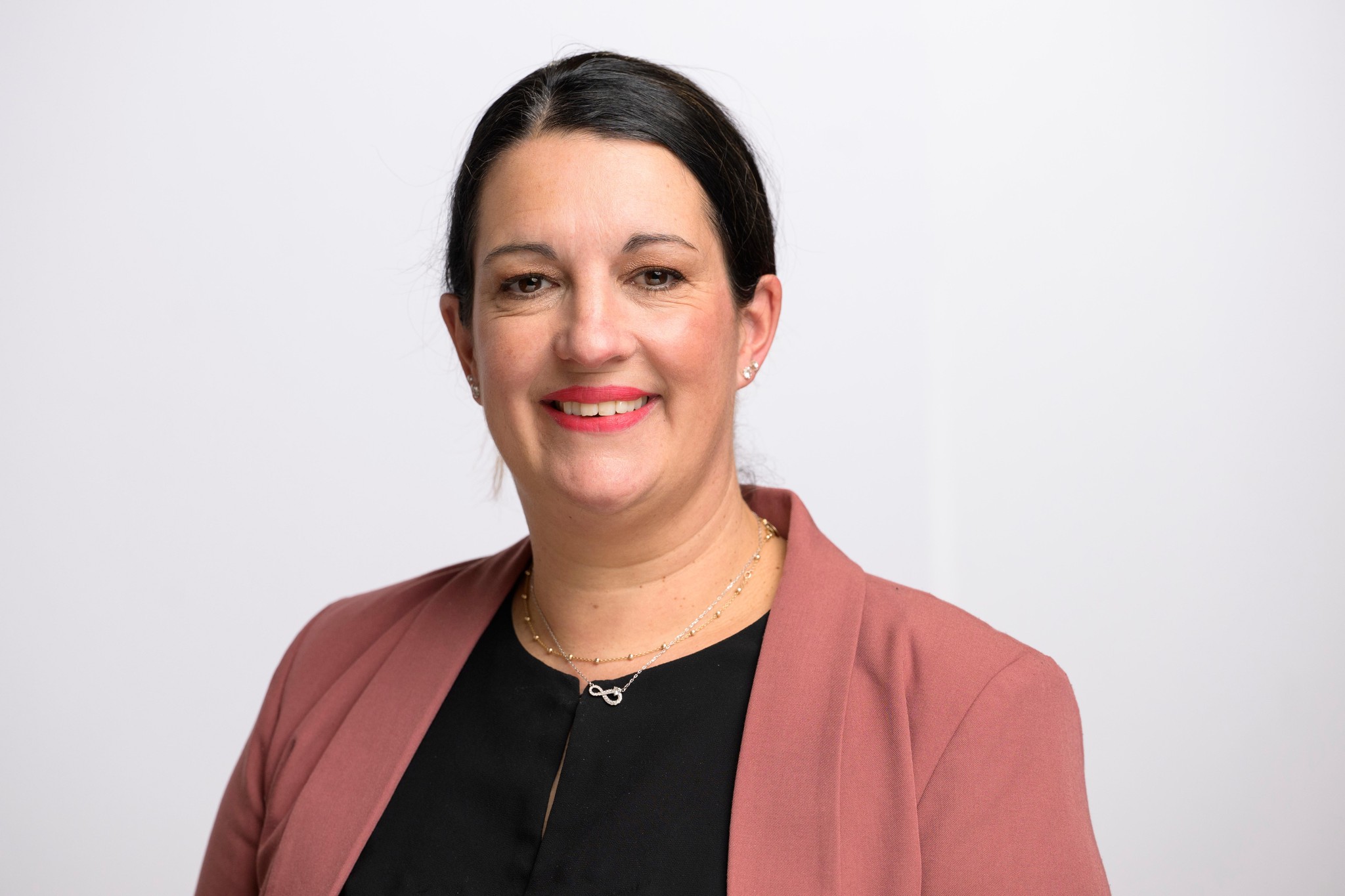 Nationalraetin Delphine Klopfenstein Broggini, Gp-GE, am Rand der Wintersession der Eidgenoessischen Raete, am Dienstag, 19. Dezember 2023 im Bundeshaus in Bern. (KEYSTONE/Alessandro della Valle)