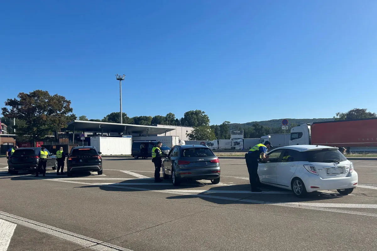 Contrôle à la frontière suisse: Près de 200 automobilistes attrapés sans vignette sur l’autoroute