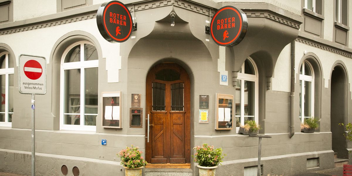 Rochade-in-Basler-Gastronomie-Ufer-7-zieht-in-Ochsengasse-Team-des-Roten-B-ren-wechselt-ins-Perron