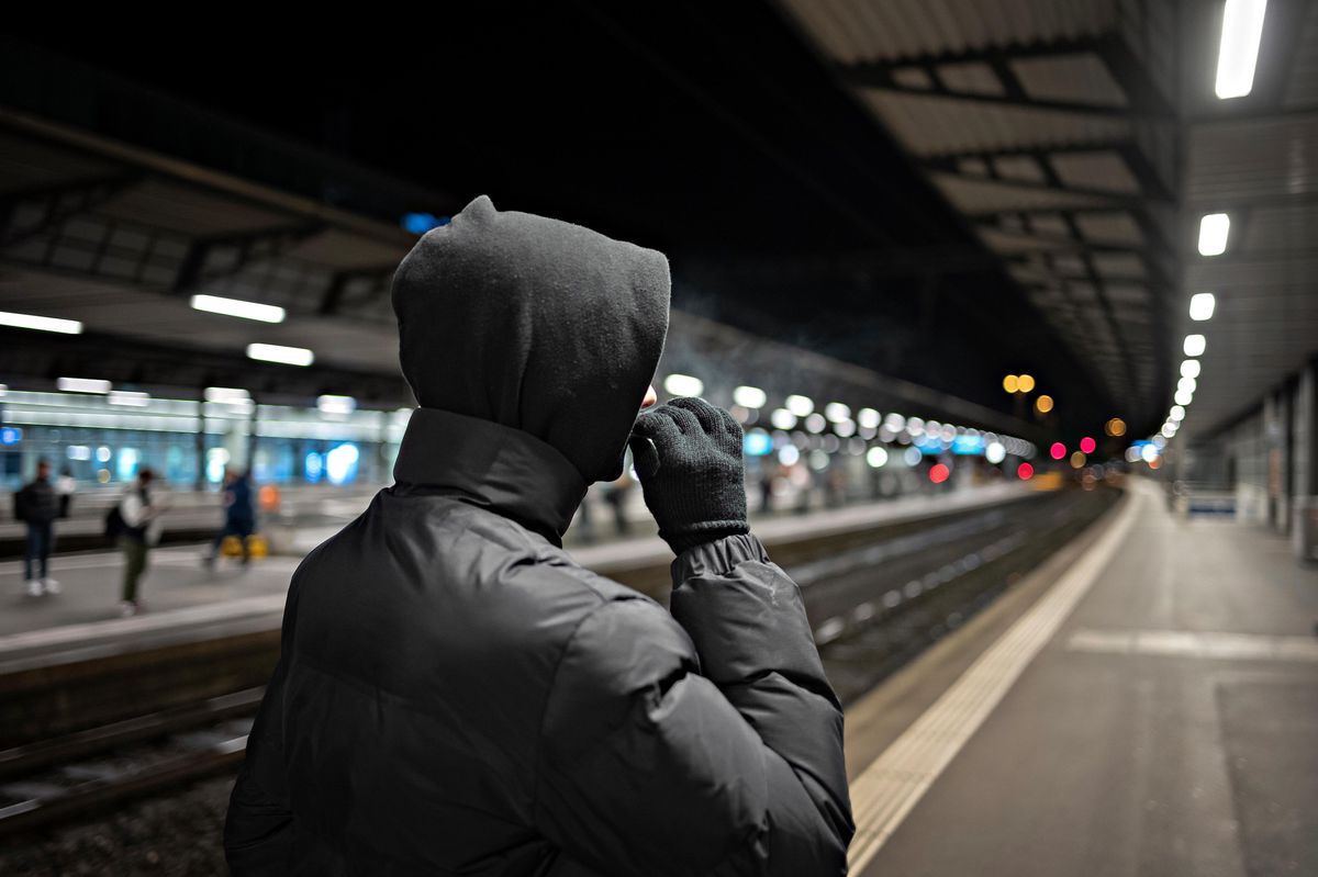 Leo* souhaite raconter à quel point il est facile de se procurer des drogues, même en étant mineur.