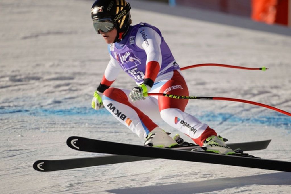 Lara Gut remporte la descente de Cortina